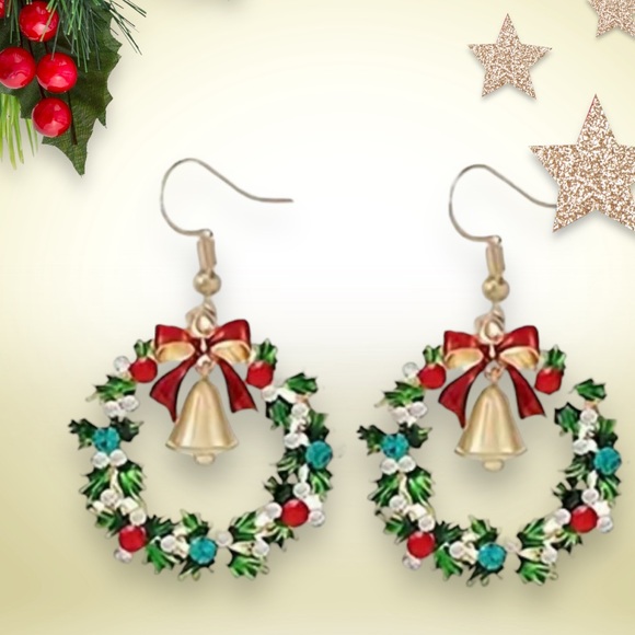 🌼 Christmas Earrings Wreath with Bell Charm Gold or Silver Tone - Picture 3 of 4